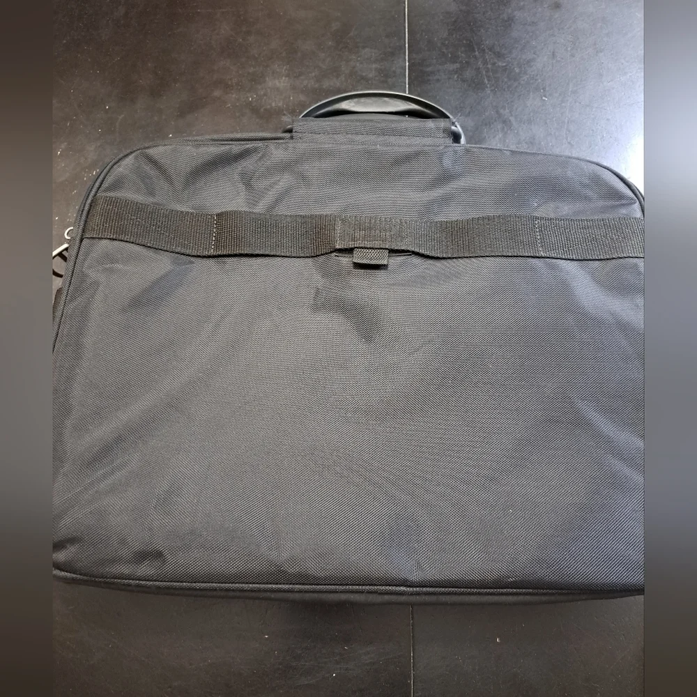 hp Black Nylon Laptop/Briefcase/Messenger Bag